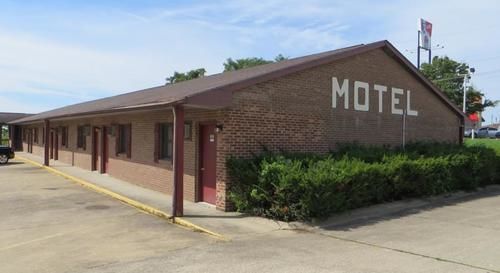 Dry Ridge Motor Inn Exteriér fotografie